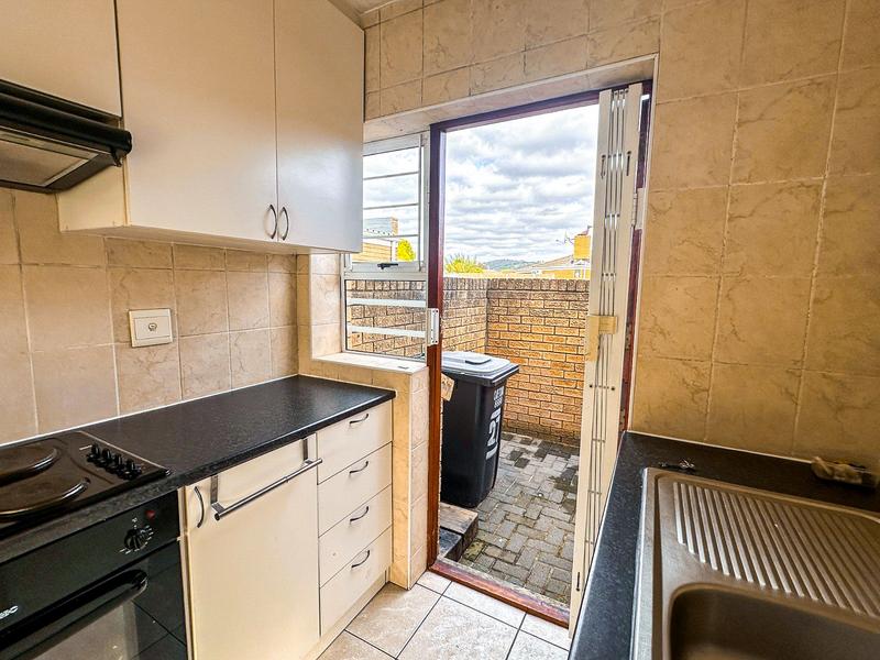 2 Bedroom Property for Sale in Protea Heights Western Cape